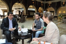 رئيس هيئة استثمار البصرة يلتقى سفيرة هولندا لدى العراق