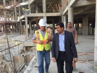 رئيس هيئة استثمار البصرة يتفقد العمل في مشروع فندق خمس نجوم (الفندق العمالي سابقا)